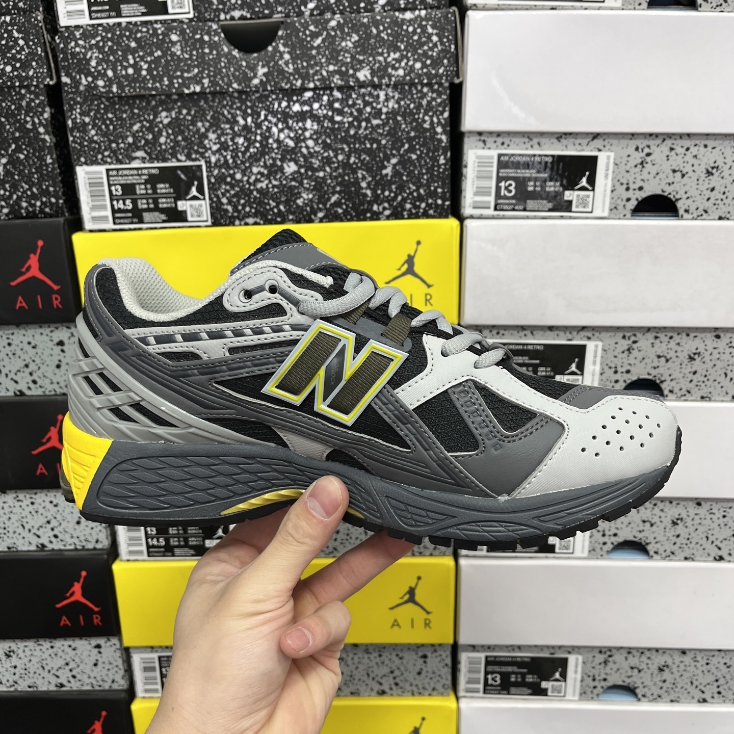 New Balance 1906R Castlerock/Ginger Lemon - VNZ Sneakers - Tênis