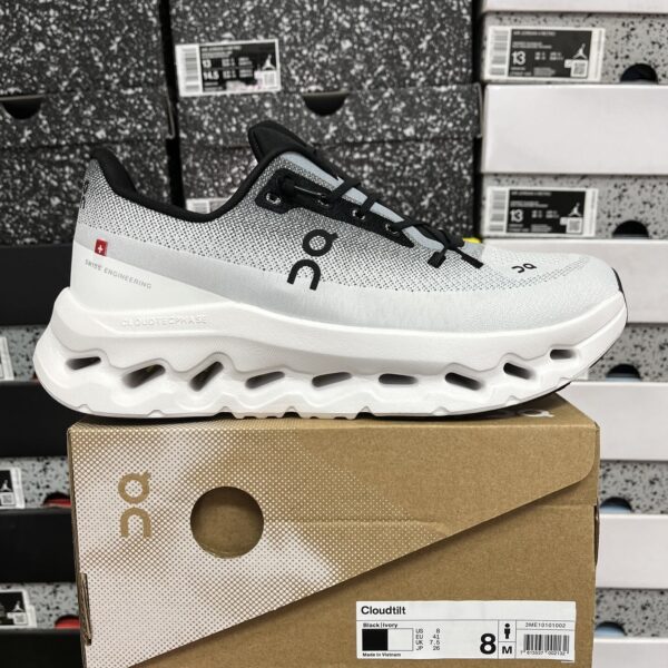 On Running Cloudtilt Black Ivory