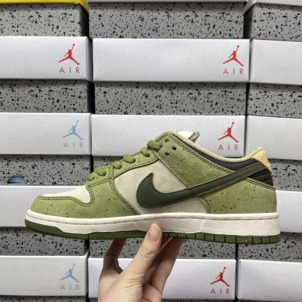 Nike SB Dunk Low x Yuto