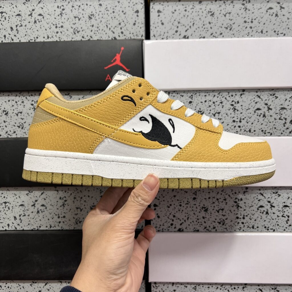 Dunk Low Next Nature Nike Sun Club